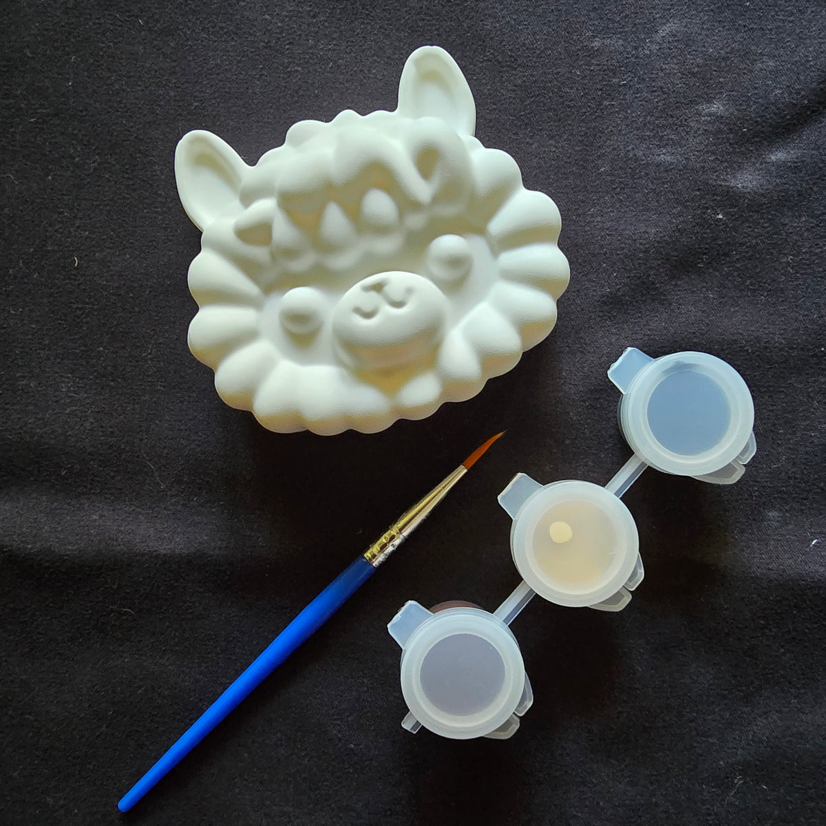 Alpaka Kopf Gipsguss zum Bemalen – DIY Set inkl. Acrylfarben & Pinsel